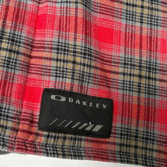 Oakley Mens Hooded Quilted Red Flannel Shirt Jacket Size M Plaid Patterned - Picture 3 of 14